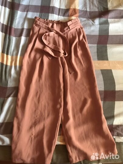 Подам вещи женские