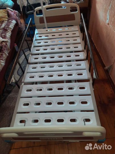 Медицинская кровать для лежачих больных