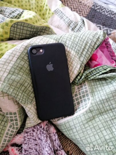 iPhone 7, 32 ГБ