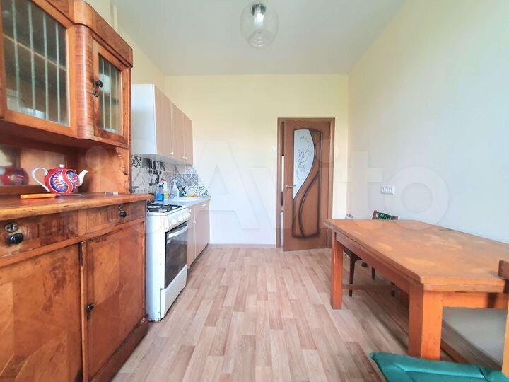 2-к. квартира, 60 м², 3/5 эт.