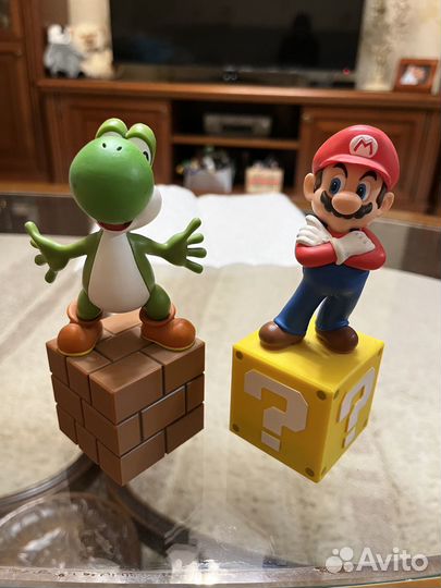 Фигурка марио