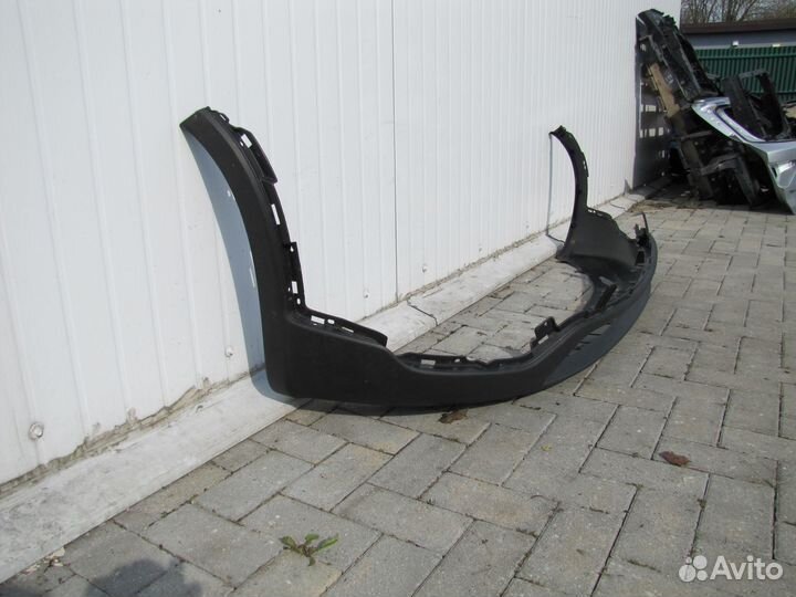 Kia Sorento бампер передний юбка