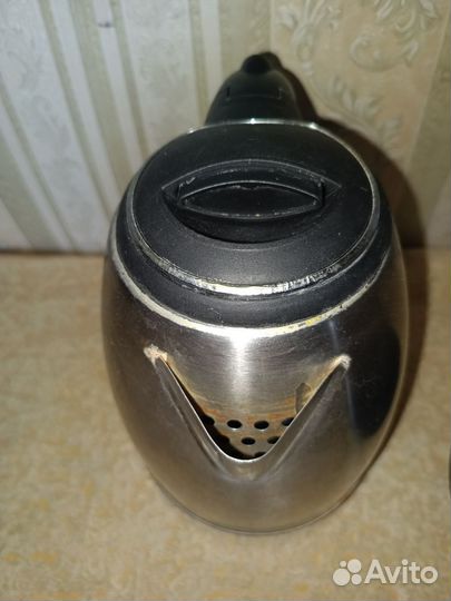Чайник электрический 1,8 л не рабочий