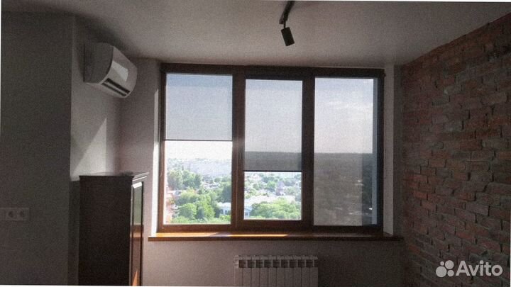 Рулонные кассетные шторы и жалюзи с направляющими