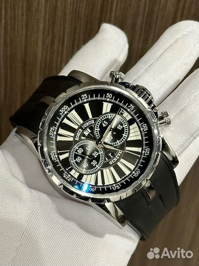 Часы Roger Dubuis Excalibur Chronoexcel