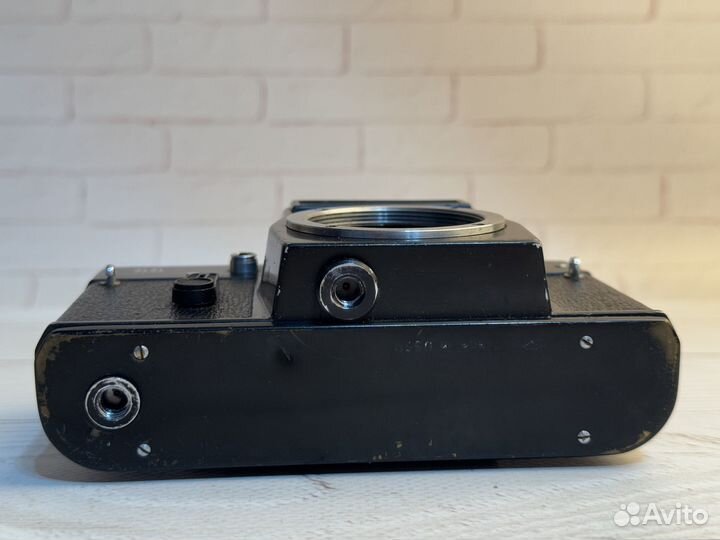 Зенит 11 body (СССР, 1983) Винтаж