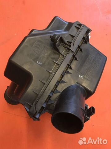 Корпус воздушного фильтра Toyota Camry AVV50