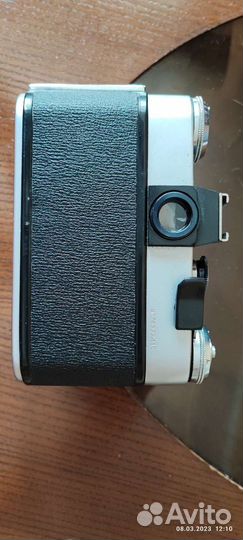 Пленочный фотоаппарат зенит