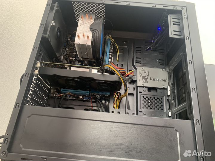 Игровой компьютер в сборе
