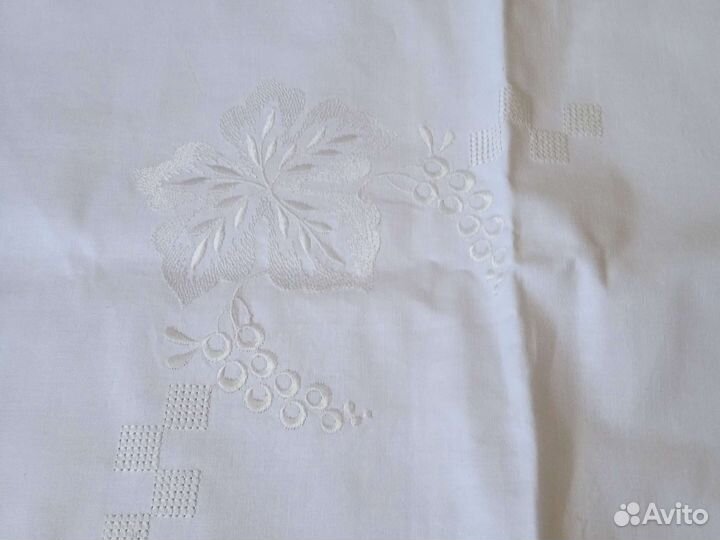 Новые наволочки белые,хлопок вышивка,ришелье
