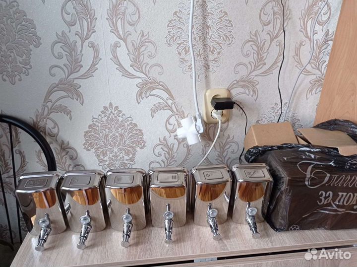 Дозатор для жидкого мыла встраиваемый настенный