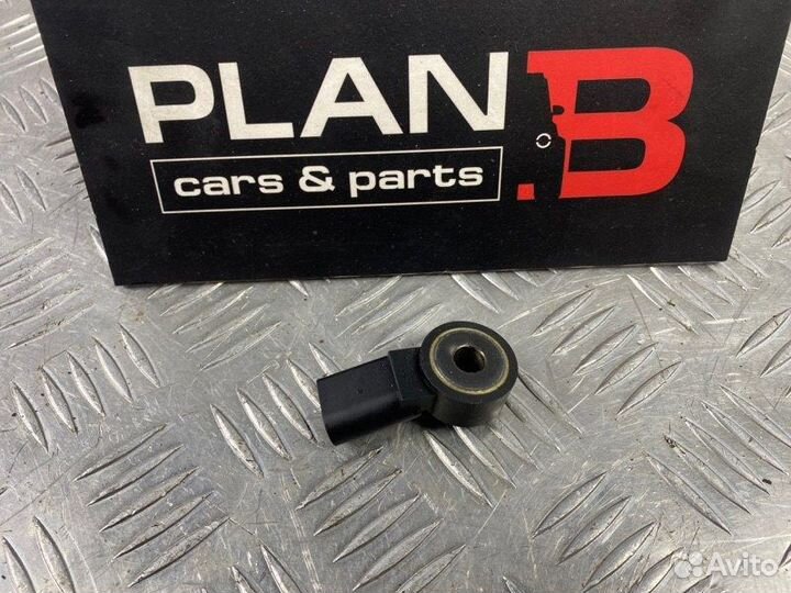 Датчик детонации Volkswagen Golf MK6 caxa TSI 2011