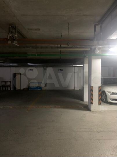Машиноместо, 14 м²