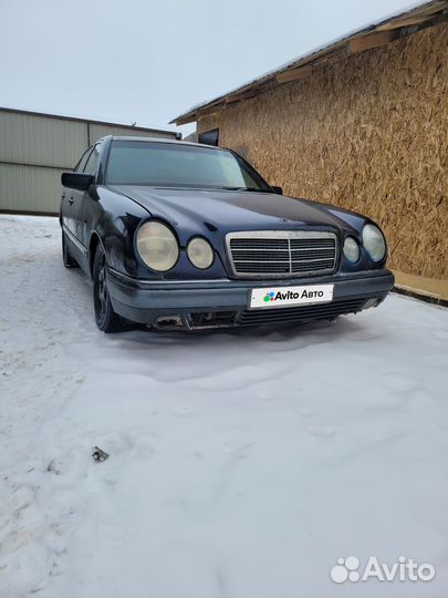 Mercedes-Benz E-класс 2.0 МТ, 1997, 200 000 км