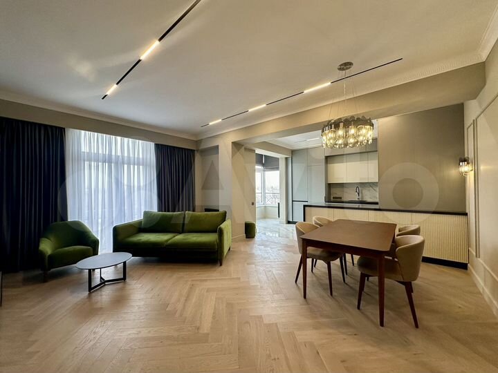 2-к. квартира, 95 м², 9/10 эт.