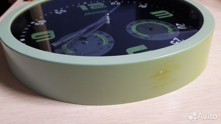 Настенные часы с термометром и гигрометром