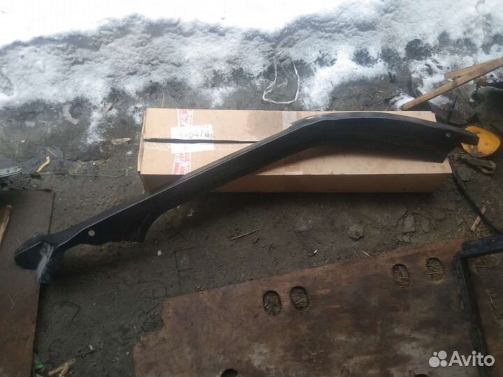 Усилитель переднего лев крыла Ford Transit 7 TTG