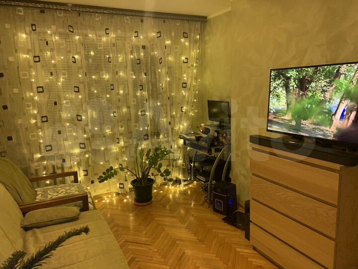 2-к. квартира, 42 м², 2/5 эт.