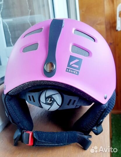 Шлем горнолыжный женский