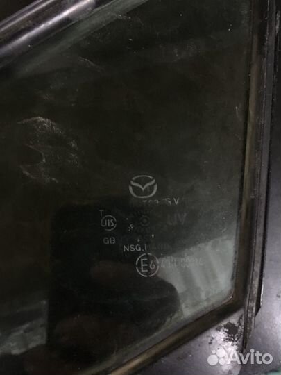 Стекло двери передней левой форточка Mazda 5 05-10