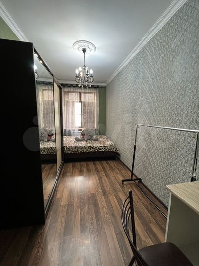 2-к. квартира, 67 м², 2/3 эт.