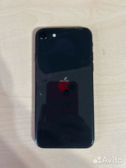 iPhone SE (2020), 128 ГБ