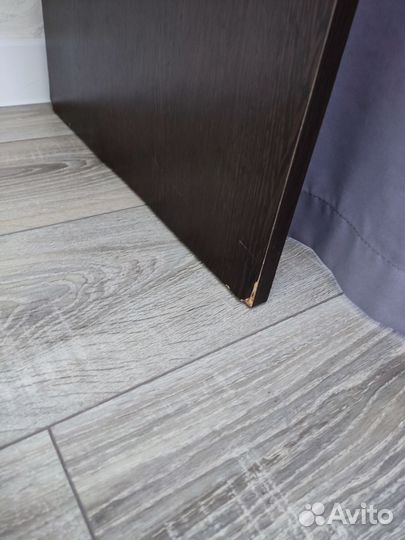 Письменный стол для школьника со шкафом