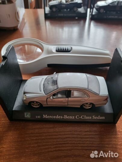 Модель автомобиля Hongwell 1:43