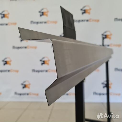 VW Transporter T4 пороги комплект