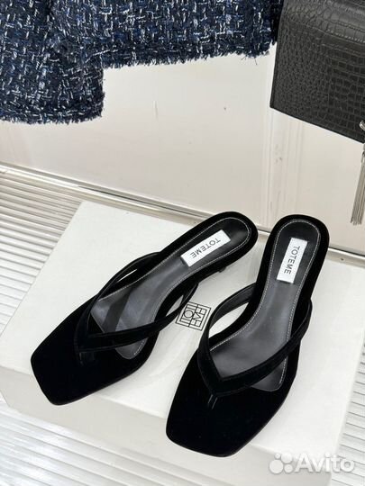 Босоножки Toteme