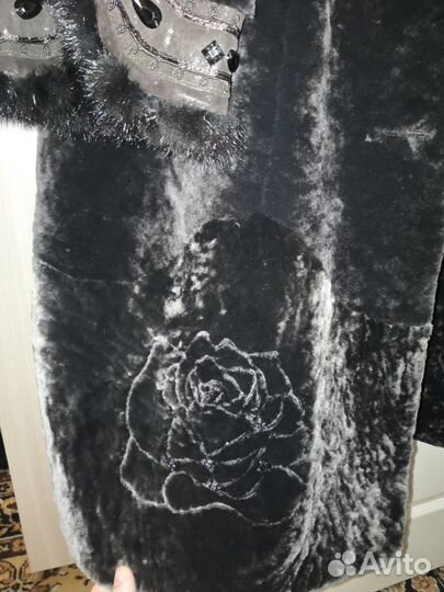 Шуба мутоновая с капюшоном