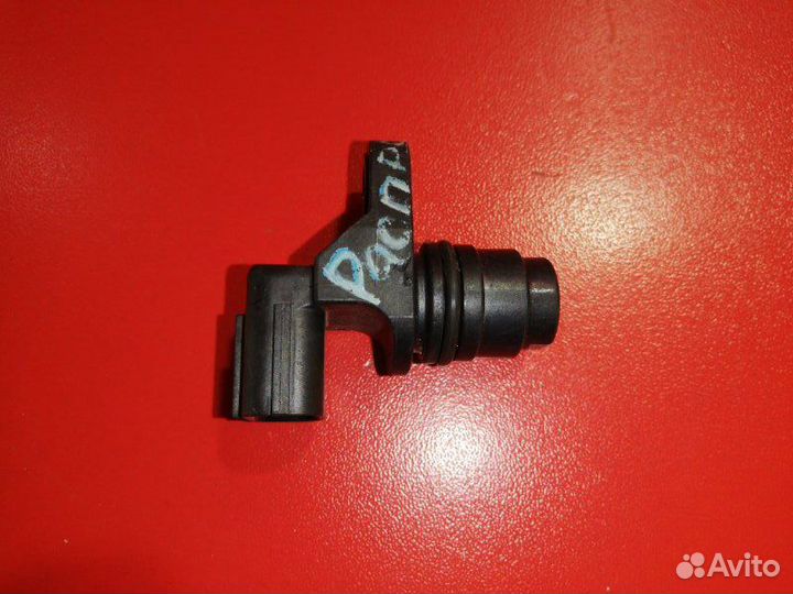 Датчик положения распредвала Honda Elysion RR1