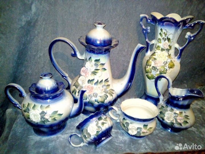 Изысканный чайно-кофейный сервиз