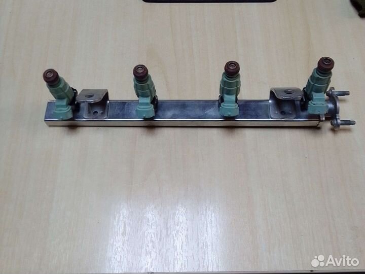 Топливная рампа Kia Rio 3 Solaris 1,4,1,6