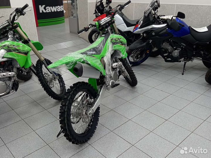 Мотоцикл Kawasaki KX250 2022