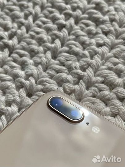 Продам iPhone 8 plus 64 Gb