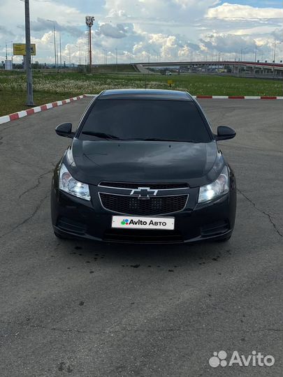 Chevrolet Cruze 1.6 МТ, 2011, 265 283 км