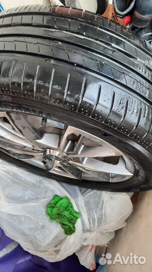Yokohama BluEarth AE-51A 215/55 R16 97W