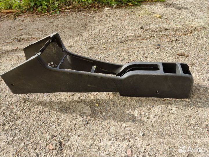 Консоль между сидений Opel Astra G хетчбек 1.6I