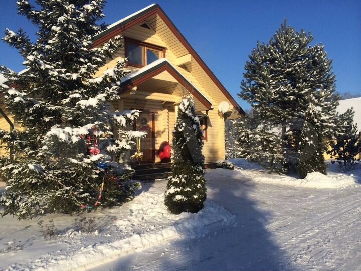 Коттедж 180 м² на участке 10 сот.