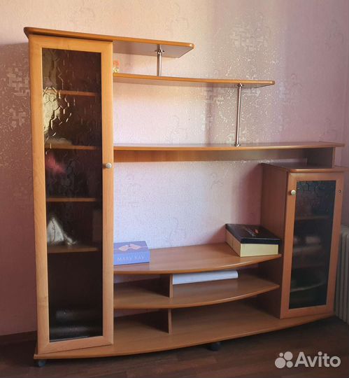 Полка под телевизор