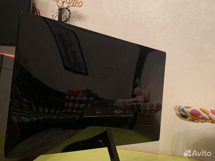 Монитор Philips