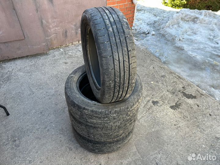 Roadstone Classe Premiere CP672 225/55 R17