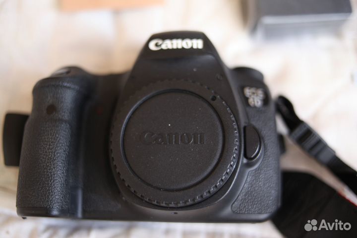 Canon 6D + sd512Gb+128Gb+ батарейная ручка и 4 акк