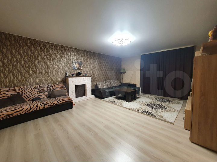 2-к. квартира, 80 м², 2/5 эт.