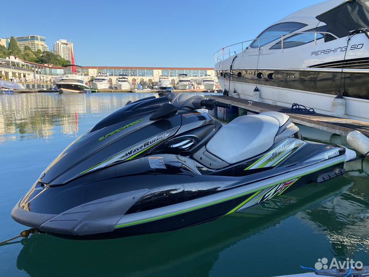 Аренда яхт и гидроциклов в Сочи и Адлере