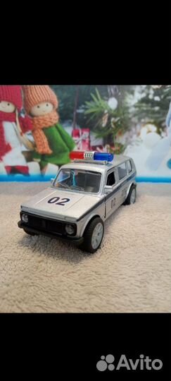 Машинка игрушка