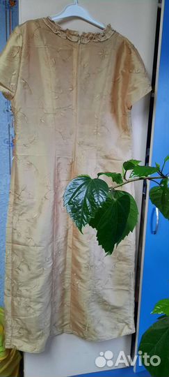 Платье нарядное из парчи 50 52