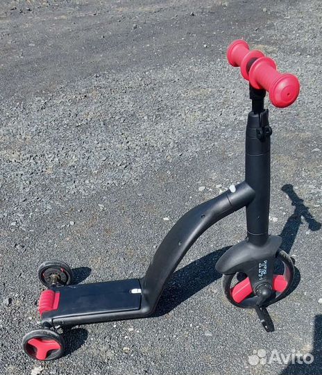 Самокат, беговел, велосипед 3 в 1
