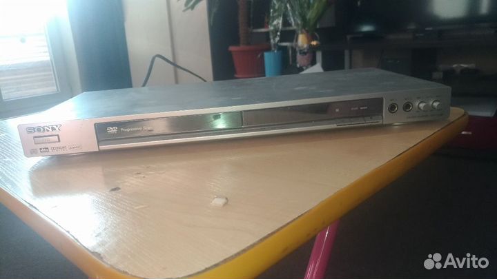 Видеомагнитофон